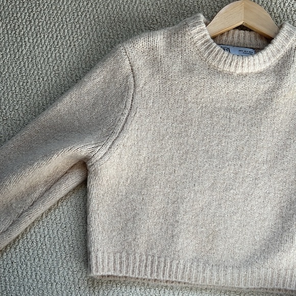 Zara Size S cream wool sweater - Picture 3 of 5